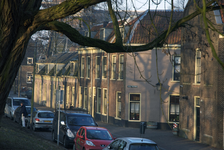 900020 Gezicht op de Pelmolenweg te Utrecht, met rechts de ingang van het Lange Rozendaal.